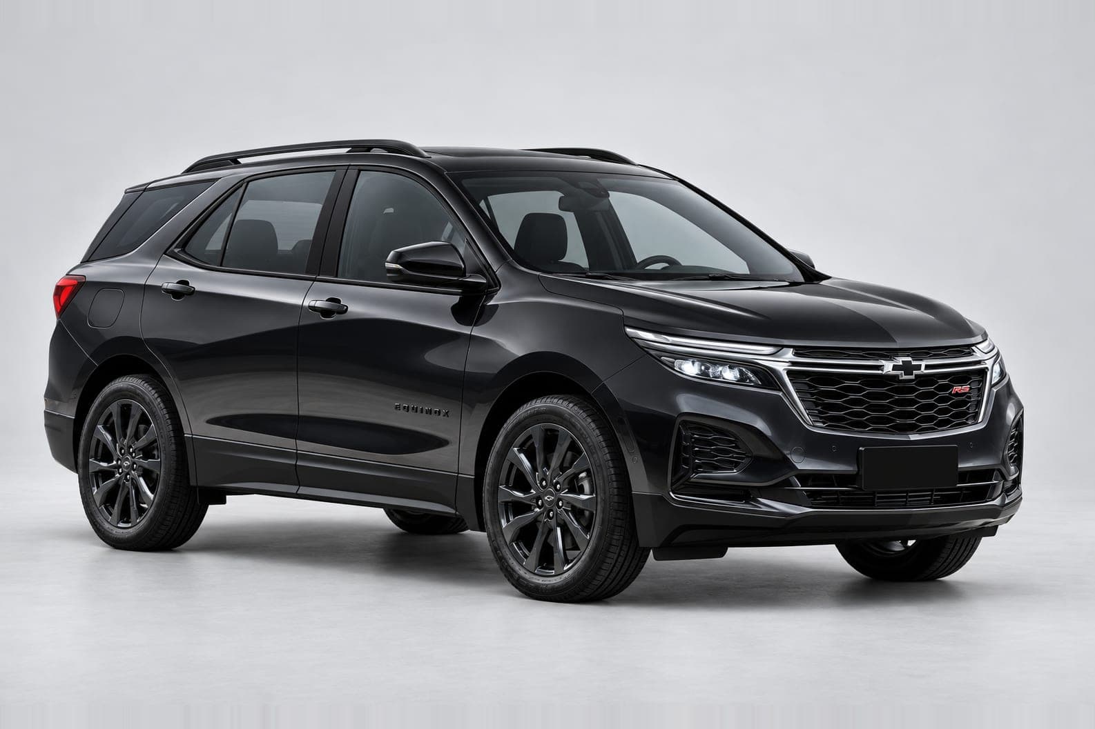 Chevrolet Equinox — вид спереди сбоку